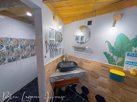 The Bleu Lagoon House photo 6 of 19
